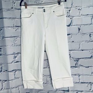 Chico’s Platinum White Clair Crop Jeans